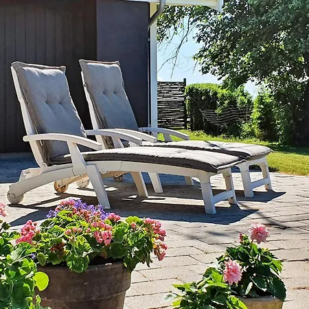 4 Person In Gilleleje-by Traum * Gilleleje